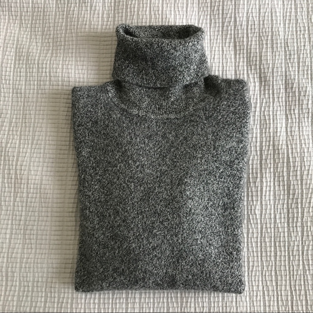 Cozy & Soft 100% Cashmere Turtleneck